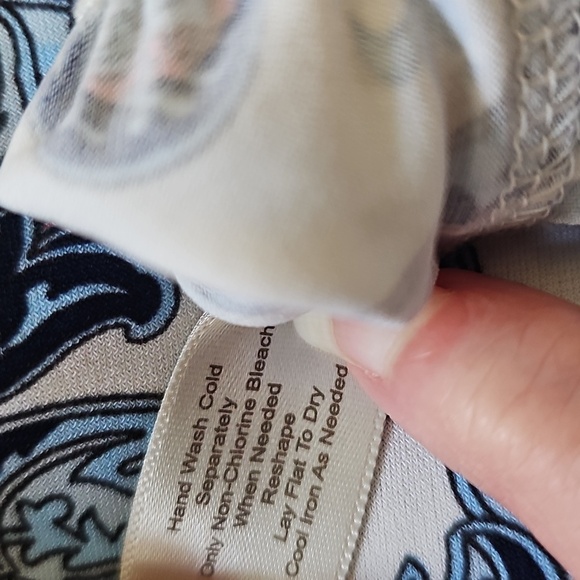 NWOT Boston Proper Paisley Long Sleeve Cold Shoulder Ruched Blouse. LARGE. Blue - Picture 13 of 13